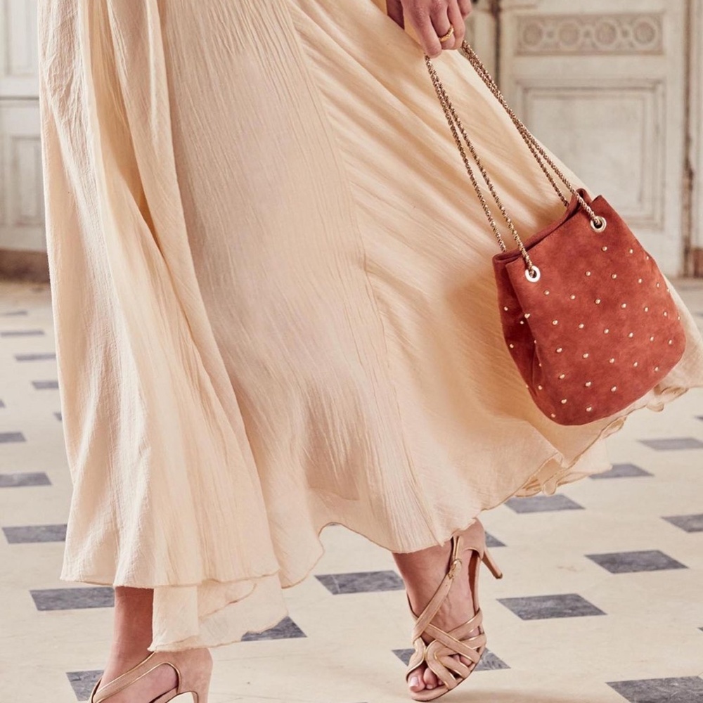 sézane • hope rosewood pink blush studded suede chain bucket bag - Picture 2 of 10